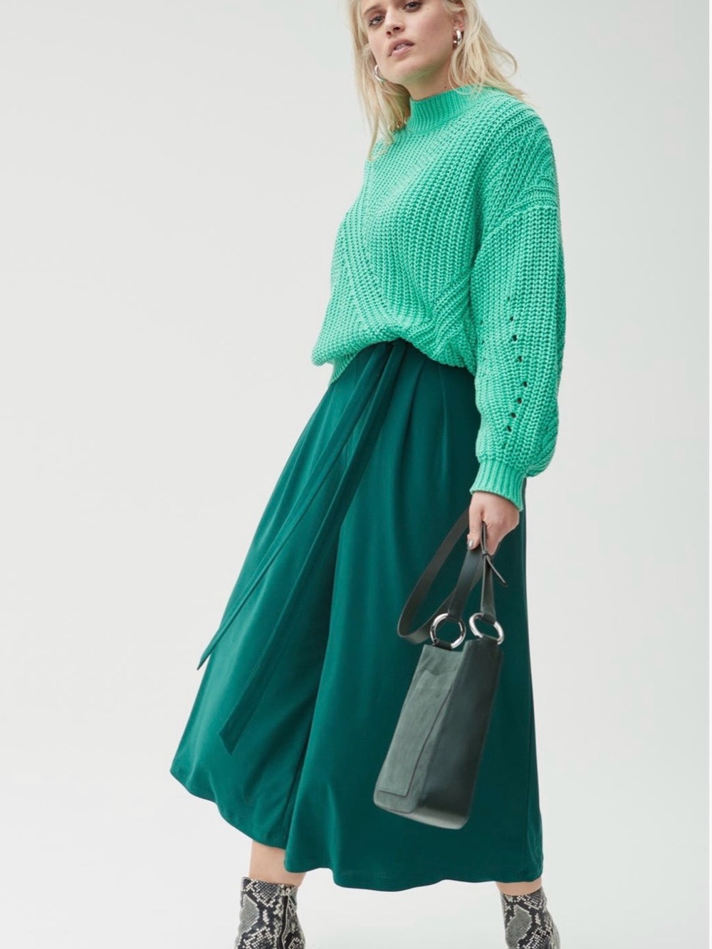 BP traveling stitch sweater-Green Ming